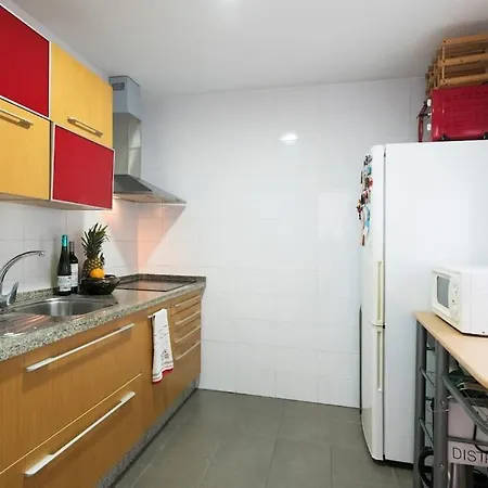 Center 2 Bedroom Modern